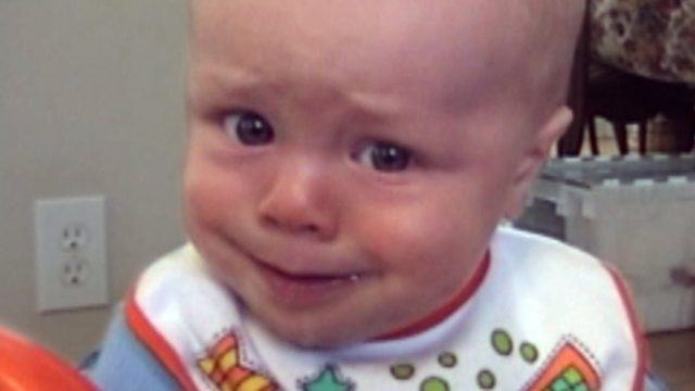 babies-dicovering-things